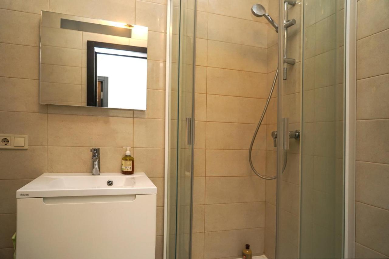 Kyiv Apartment On Chornovola 27 Luaran gambar